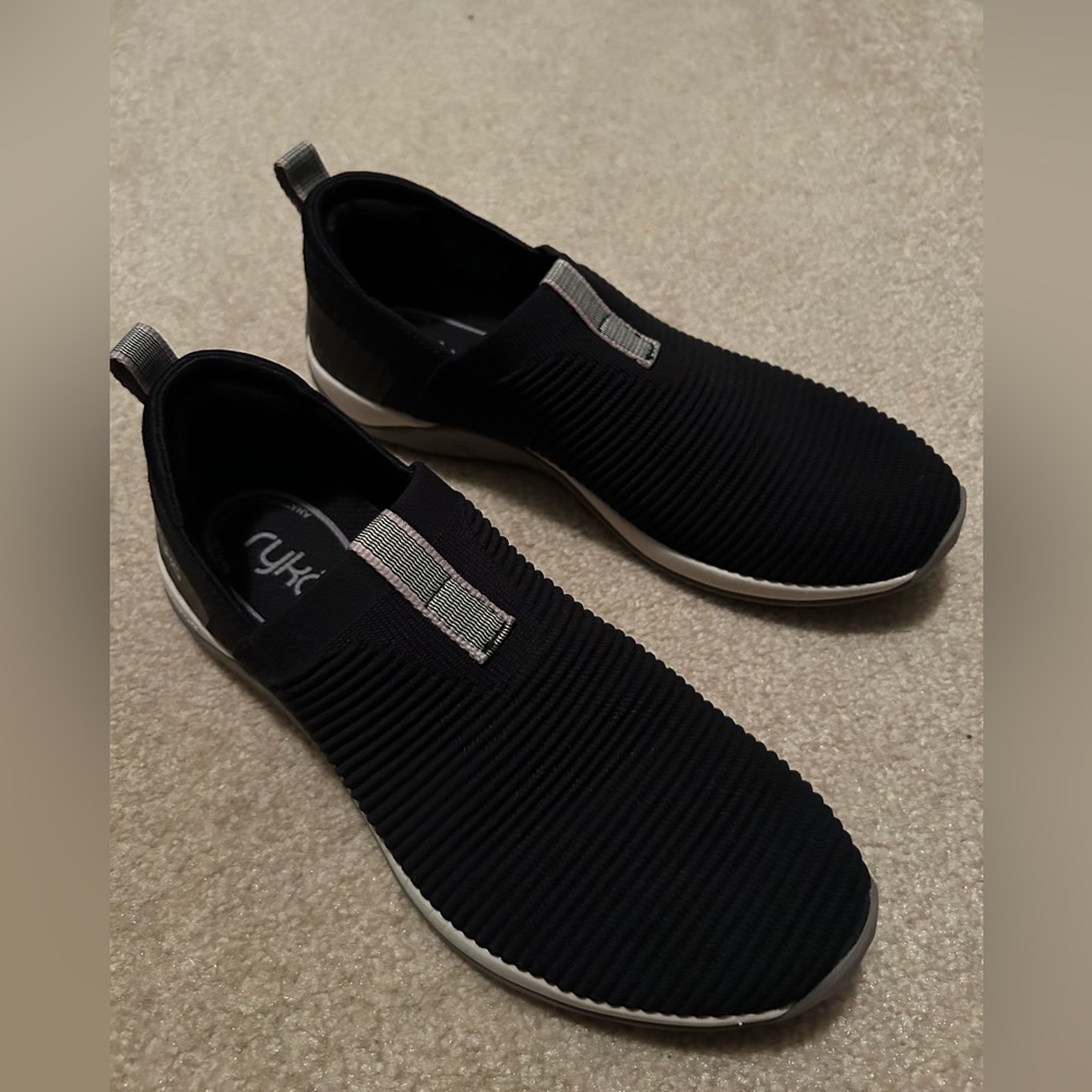 Ryka walking shoes